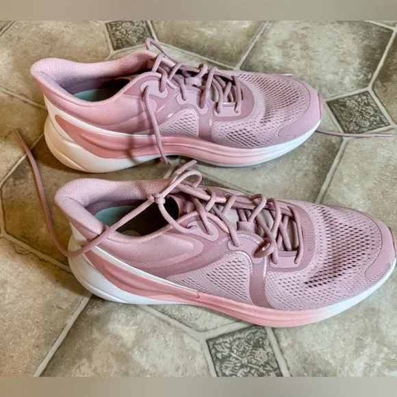Lululemon Blissfeel Running Shoes - Picture 4 of 5